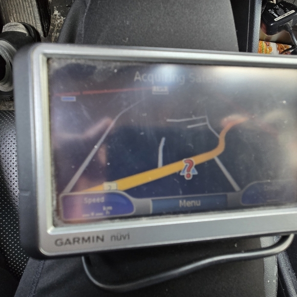 Garmin Nuvi - Picture 12 of 13